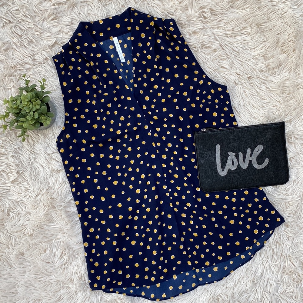 DNA Couture Sleeveless Blouse 💗 Navy & Yellow